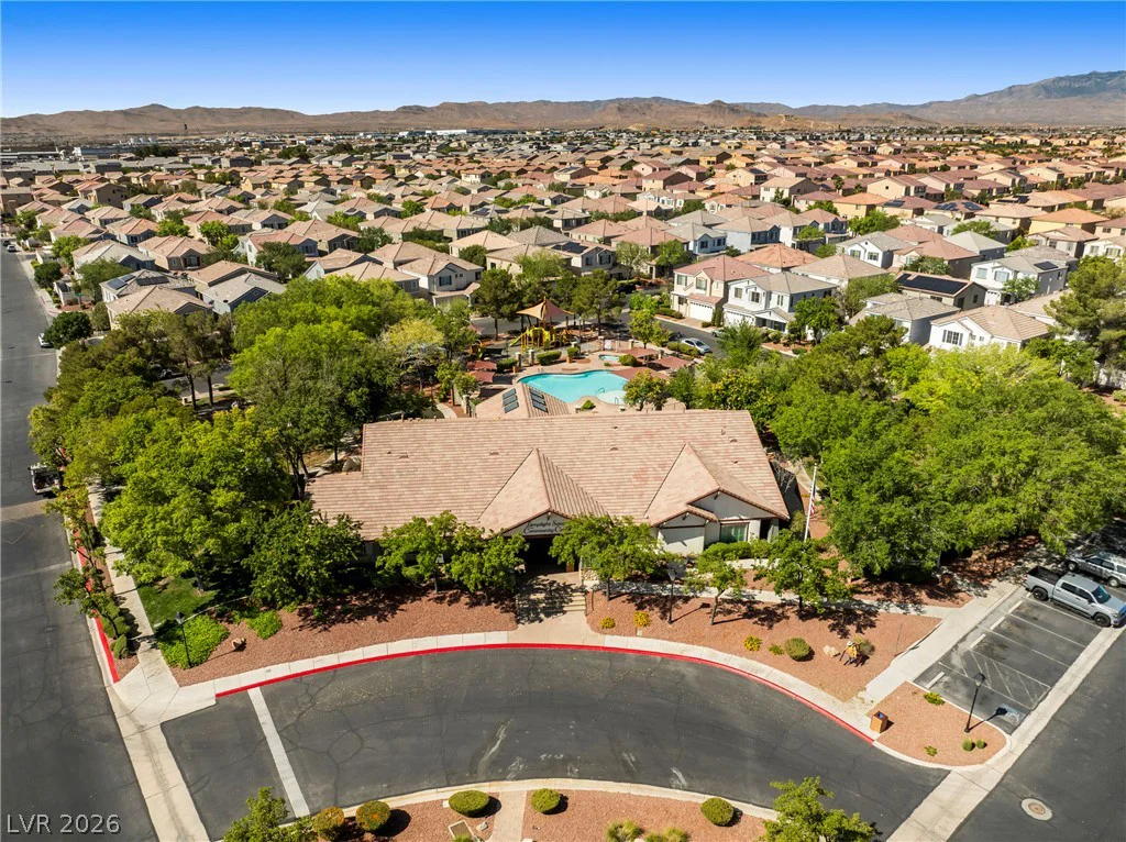 8352 Cambridge Grove, Las Vegas, NV 89139
