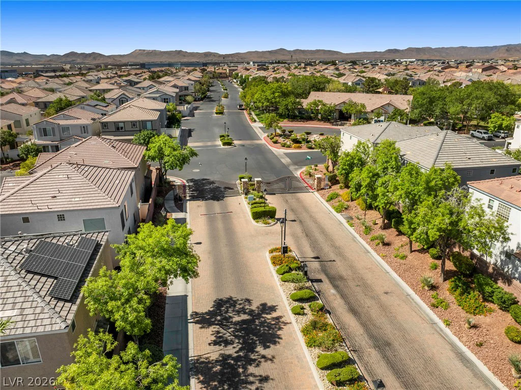 8352 Cambridge Grove, Las Vegas, NV 89139