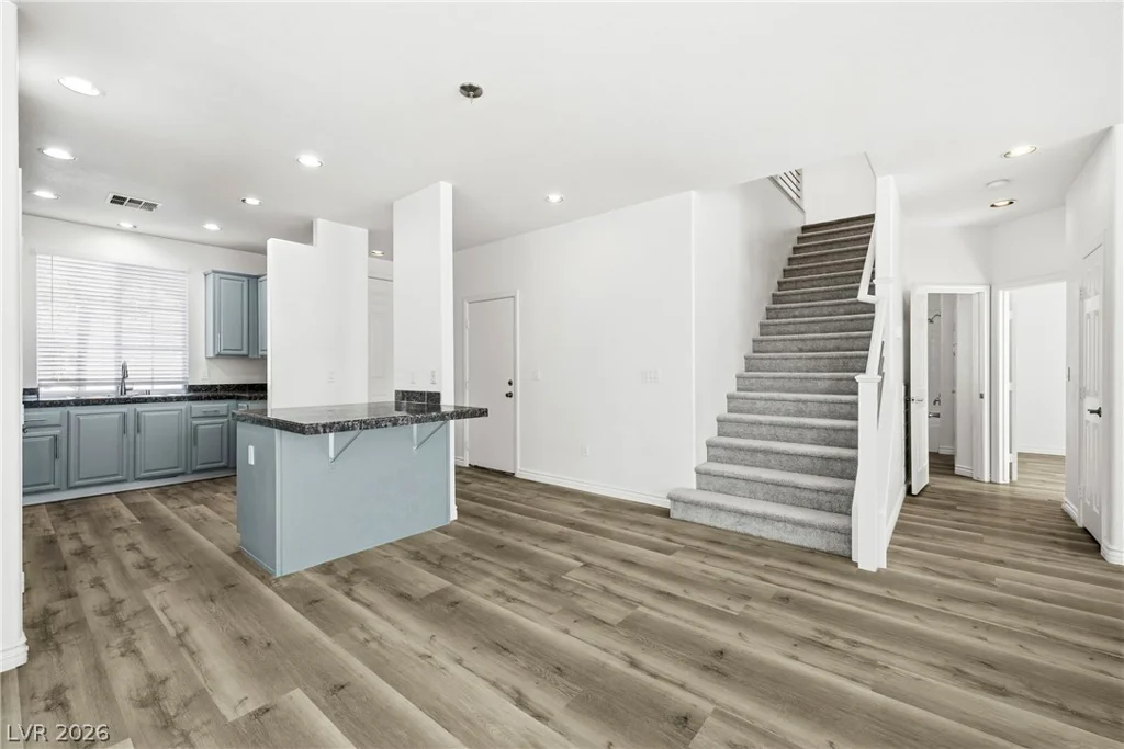 8352 Cambridge Grove, Las Vegas, NV 89139