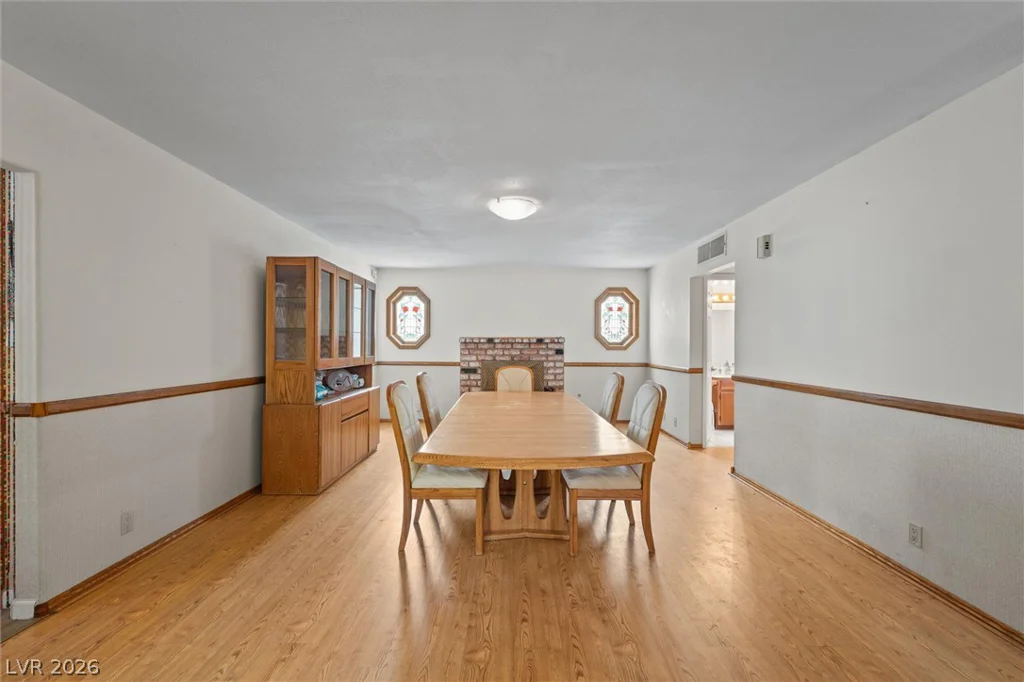 6364 Moonglow, Las Vegas, NV 89156