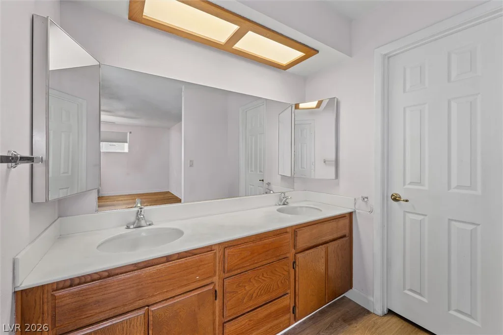 6364 Moonglow, Las Vegas, NV 89156