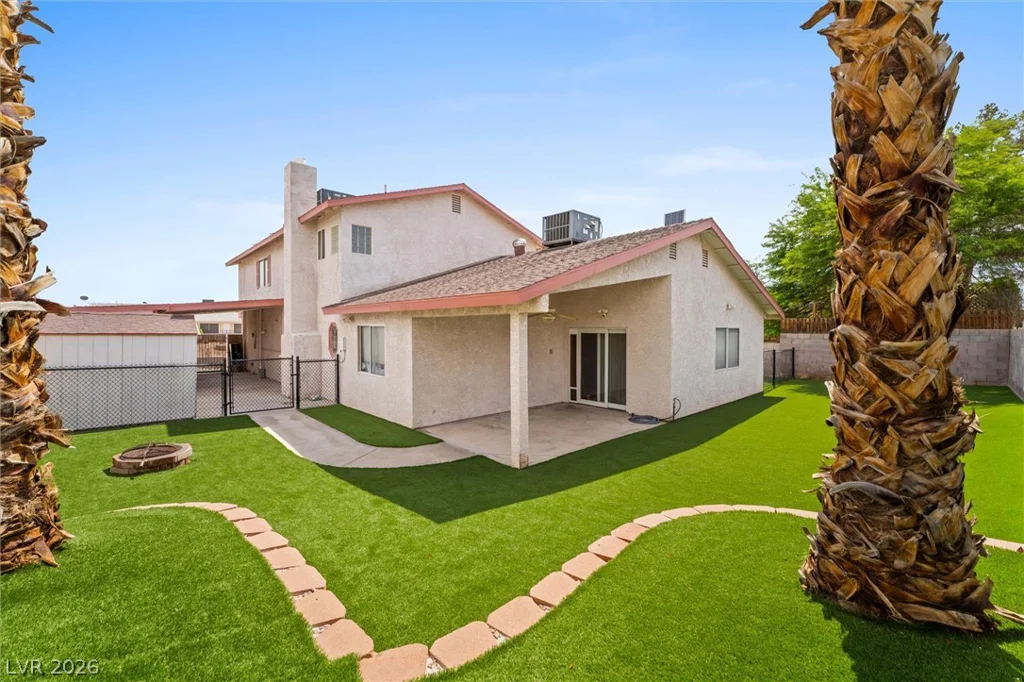 6364 Moonglow, Las Vegas, NV 89156