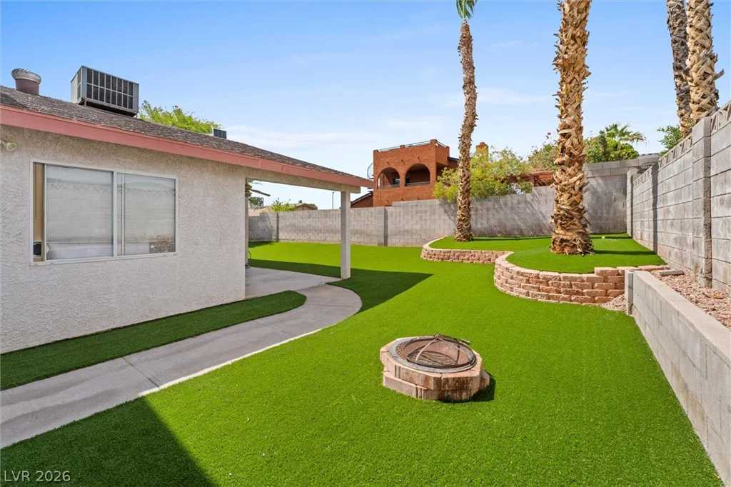 6364 Moonglow, Las Vegas, NV 89156