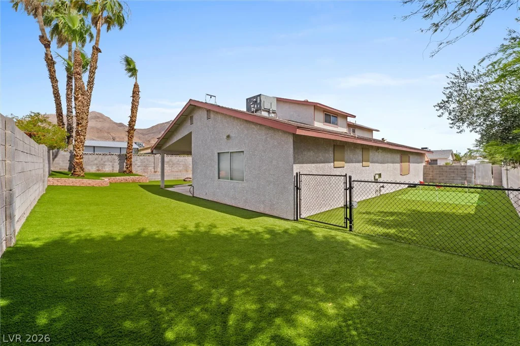 6364 Moonglow, Las Vegas, NV 89156
