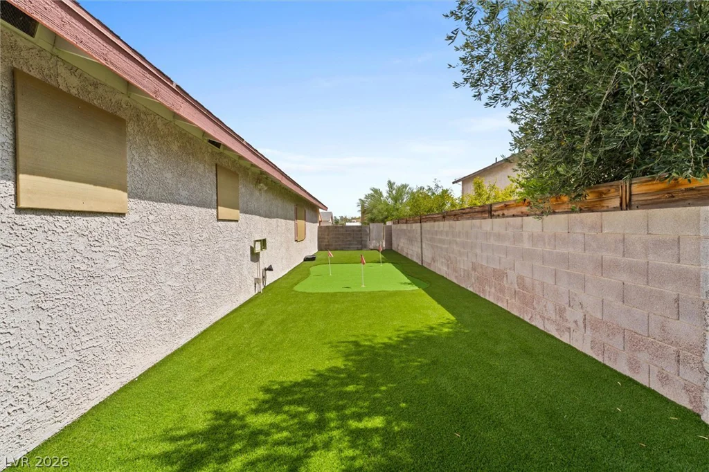 6364 Moonglow, Las Vegas, NV 89156