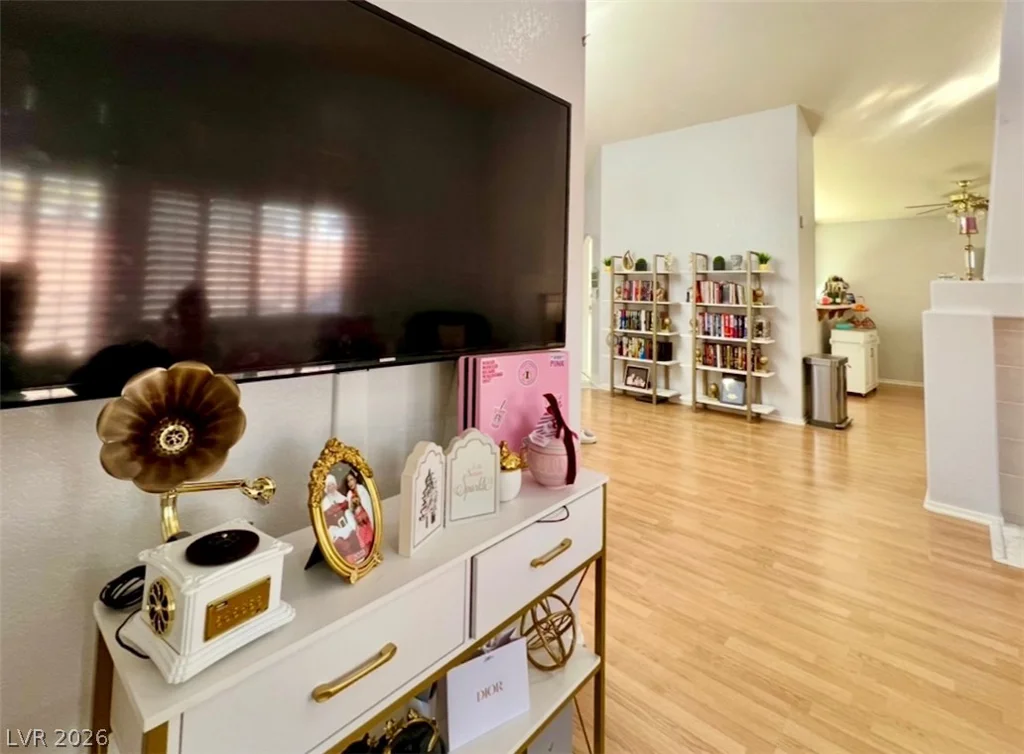 8116 SEDONA SUNSET, Las Vegas, NV 89128