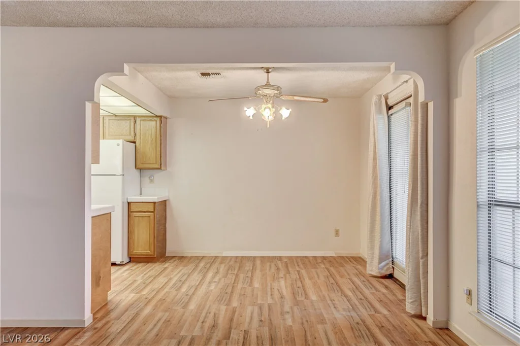 1751 Reno, Las Vegas, NV 89119