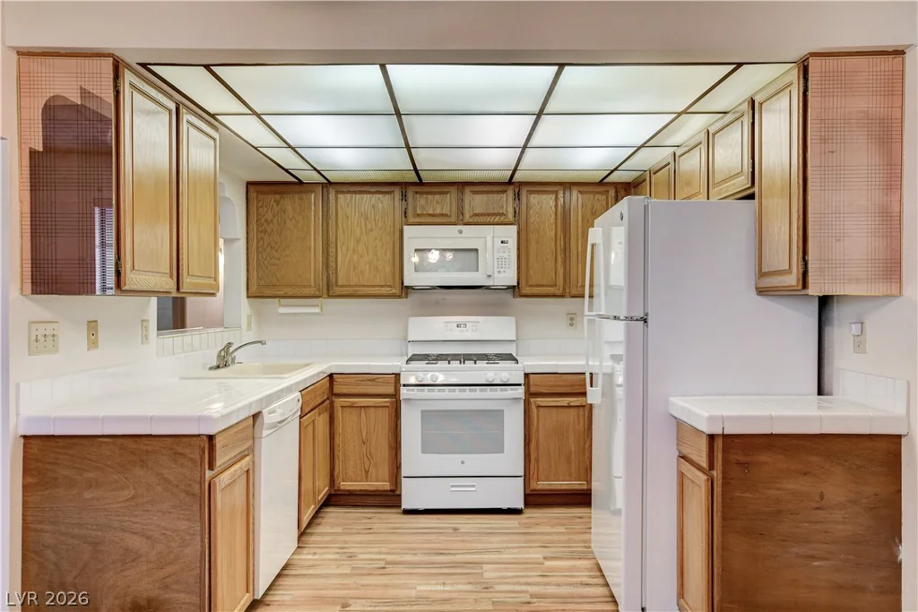 1751 Reno, Las Vegas, NV 89119
