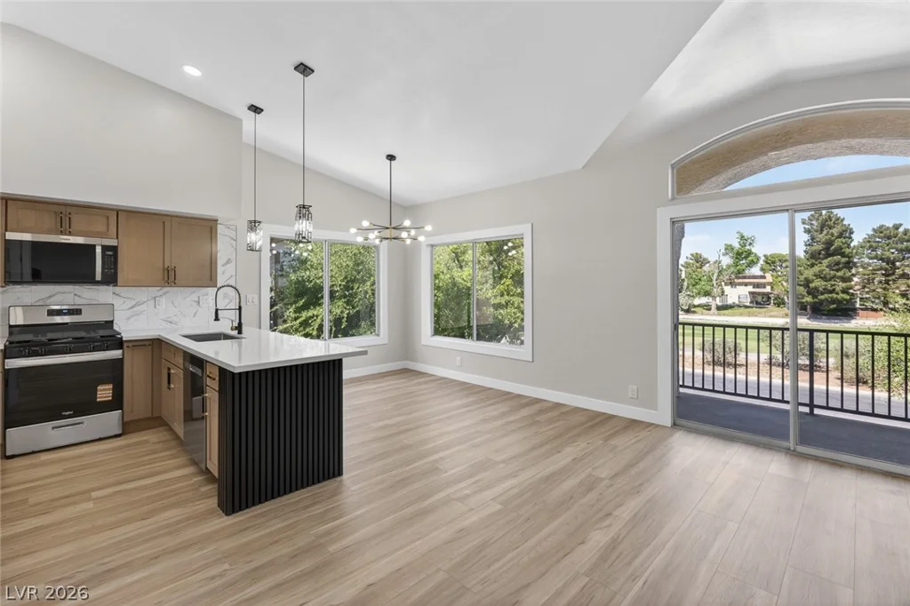 4820 Black Bear, Las Vegas, NV 89149