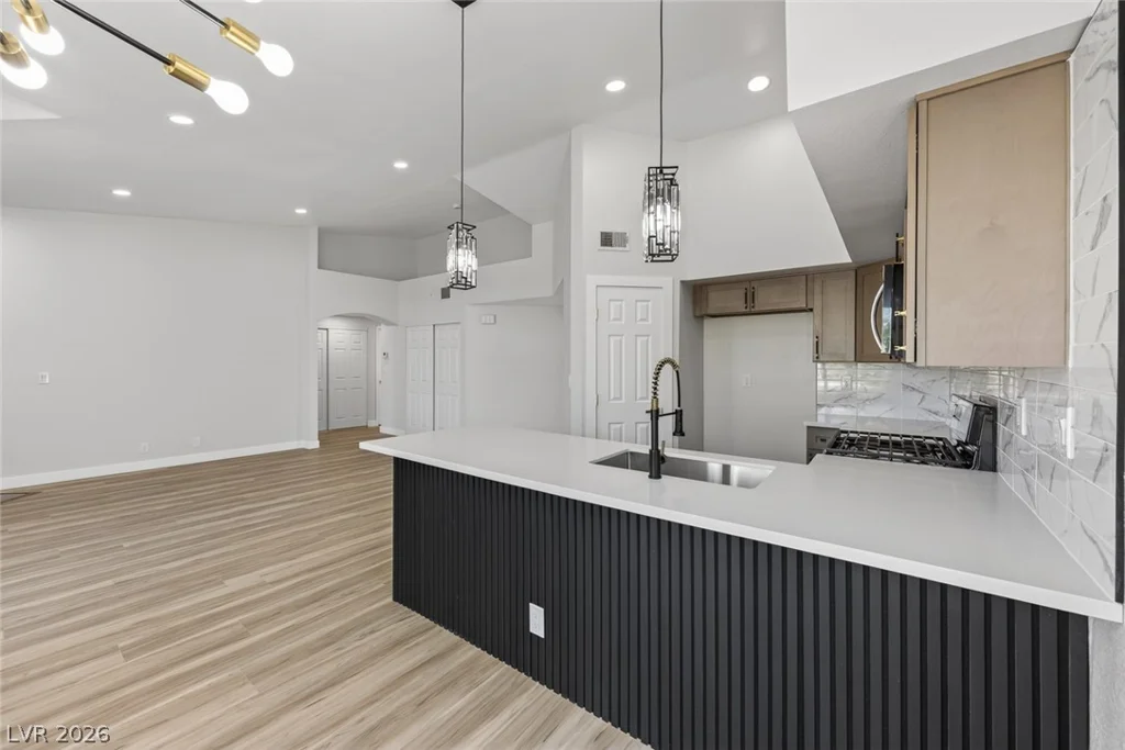 4820 Black Bear, Las Vegas, NV 89149