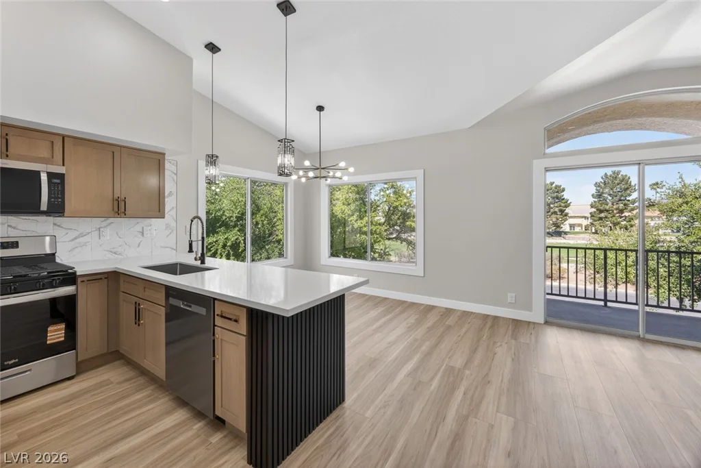 4820 Black Bear, Las Vegas, NV 89149