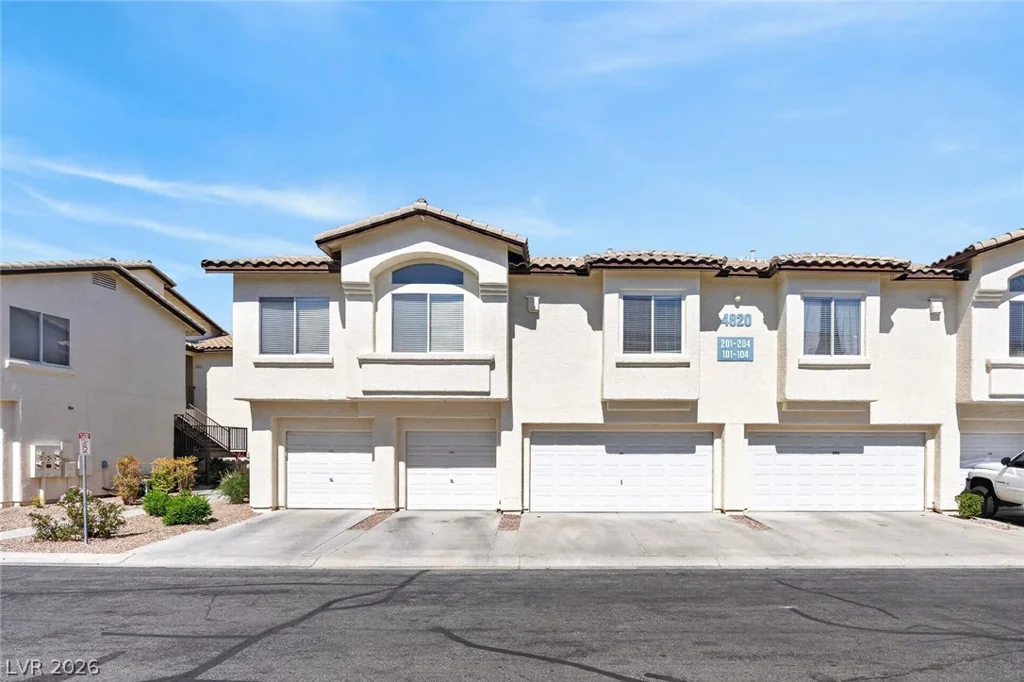 4820 Black Bear, Las Vegas, NV 89149