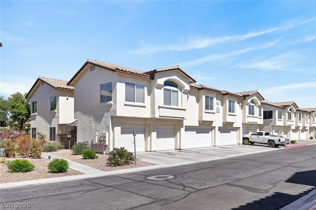 4820 Black Bear, Las Vegas, NV 89149