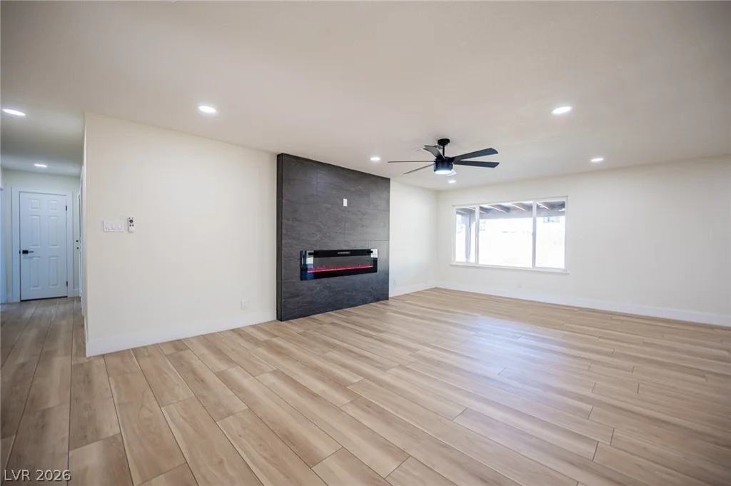 5630 Neosho, Las Vegas, NV 89120