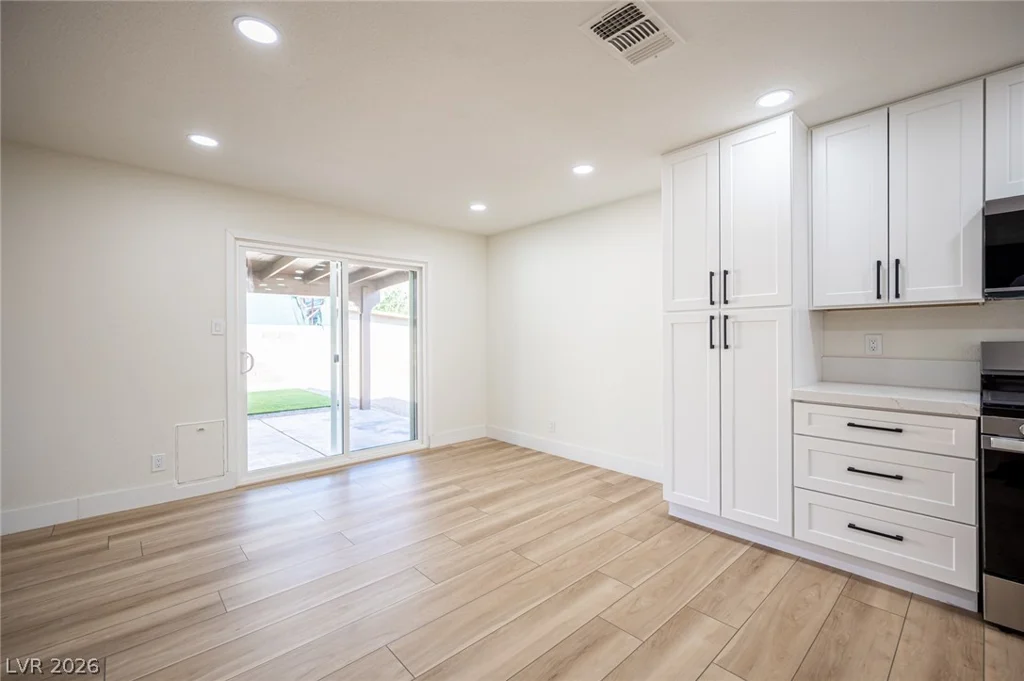 5630 Neosho, Las Vegas, NV 89120