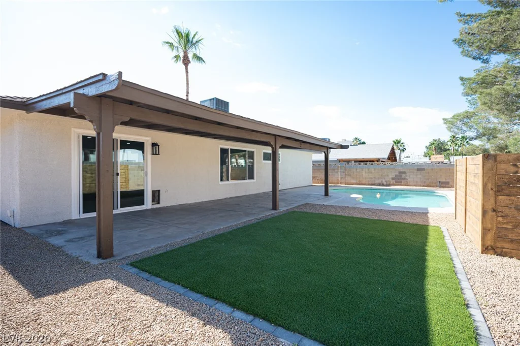 5630 Neosho, Las Vegas, NV 89120