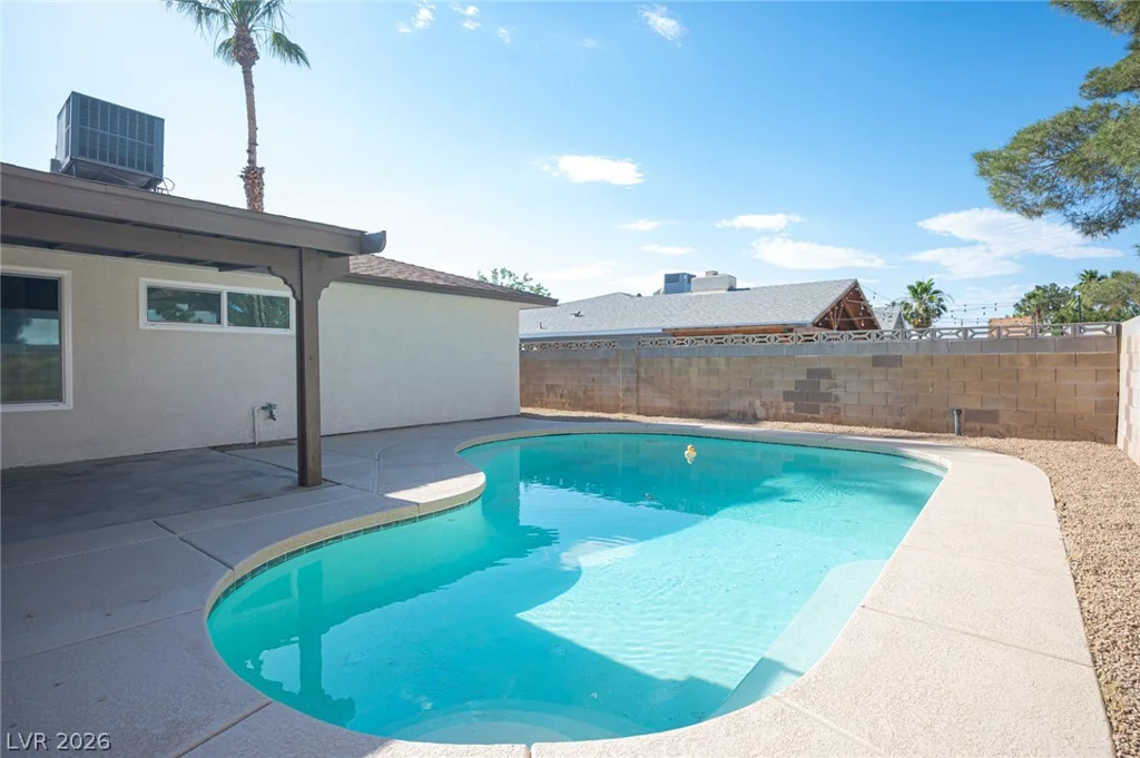 5630 Neosho, Las Vegas, NV 89120