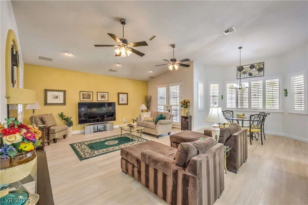 2421 La Seyne, Las Vegas, NV 89128