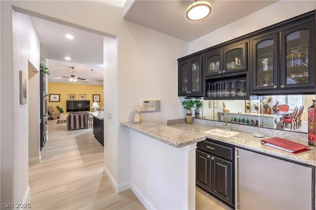 2421 La Seyne, Las Vegas, NV 89128