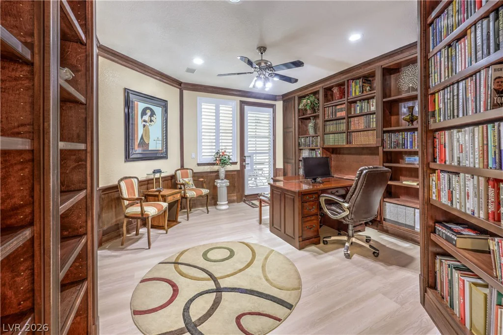 2421 La Seyne, Las Vegas, NV 89128