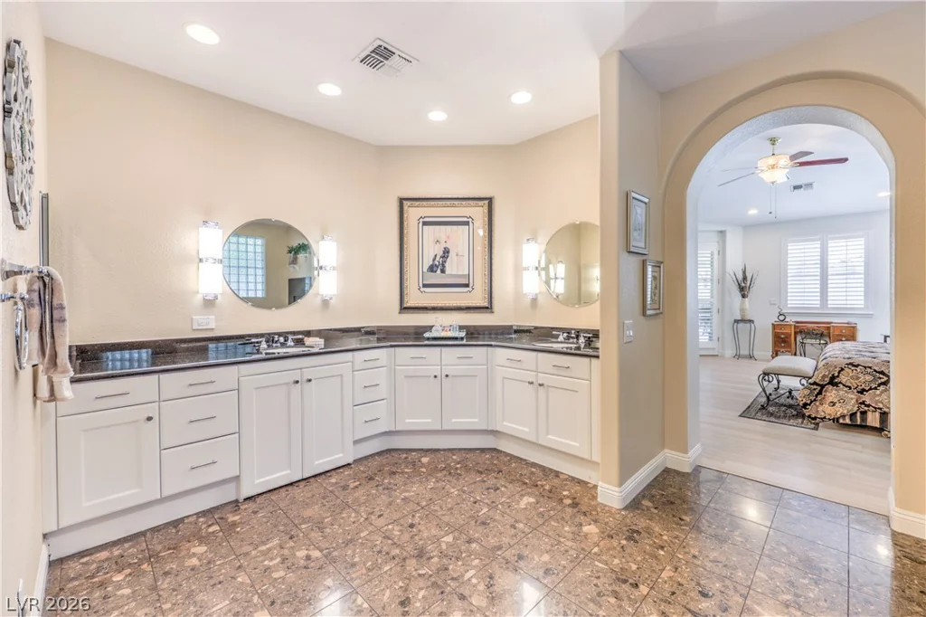 2421 La Seyne, Las Vegas, NV 89128