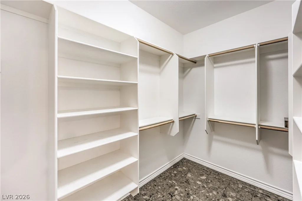 2421 La Seyne, Las Vegas, NV 89128
