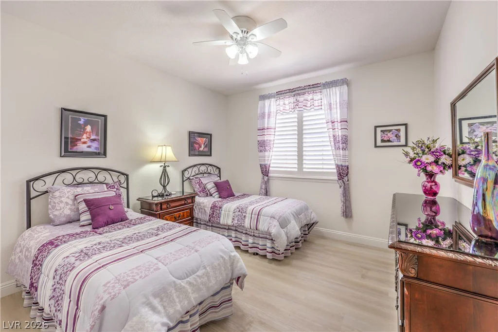 2421 La Seyne, Las Vegas, NV 89128