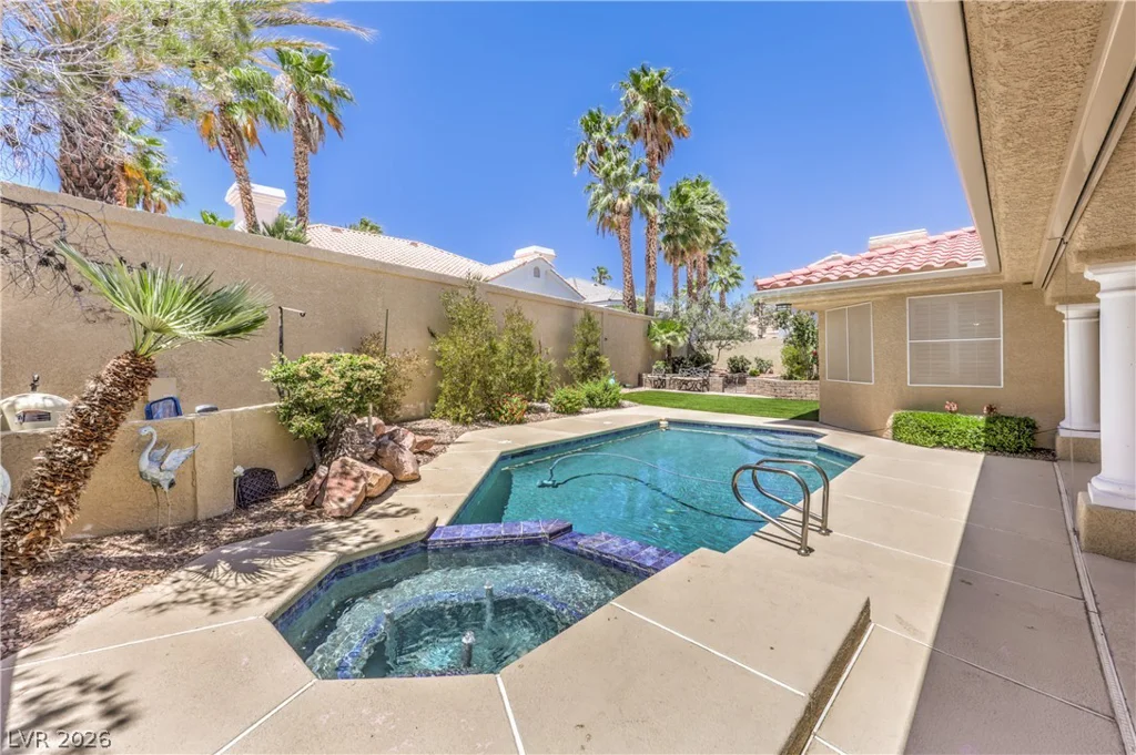 2421 La Seyne, Las Vegas, NV 89128