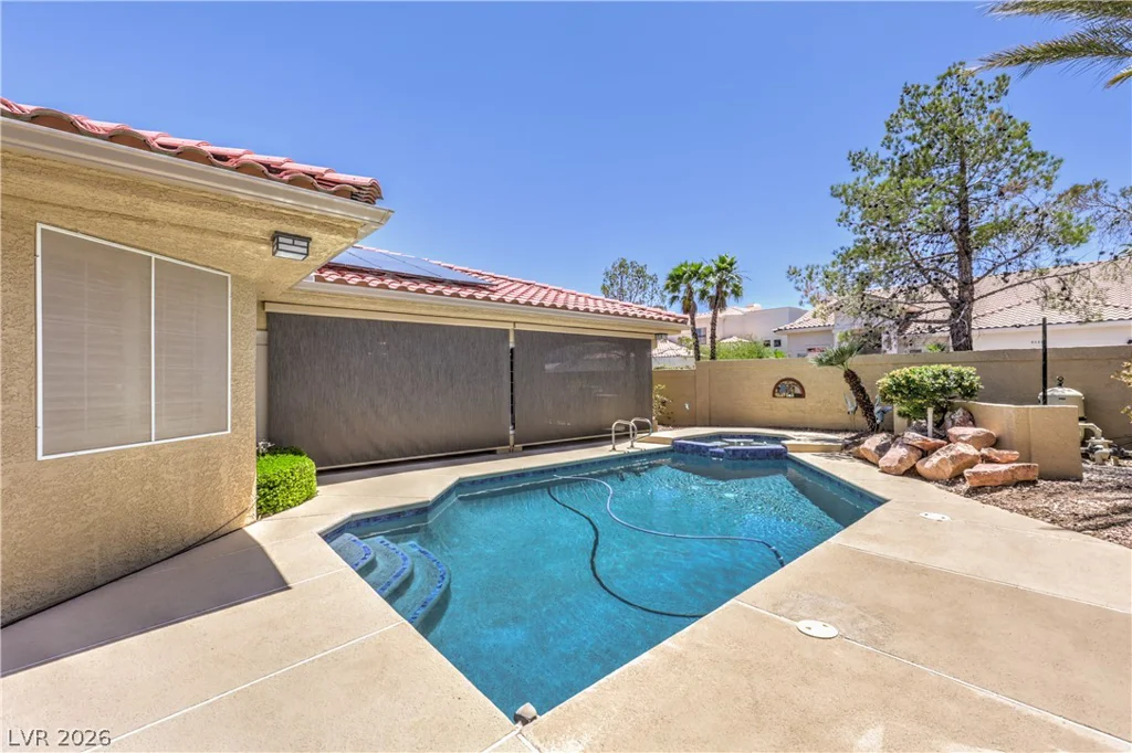 2421 La Seyne, Las Vegas, NV 89128