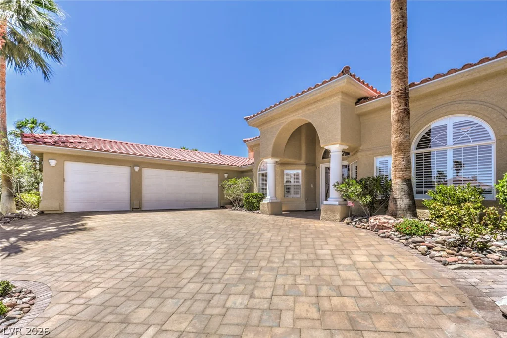 2421 La Seyne, Las Vegas, NV 89128