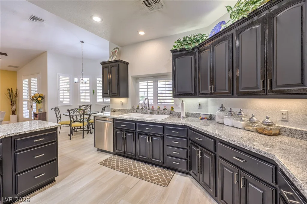 2421 La Seyne, Las Vegas, NV 89128