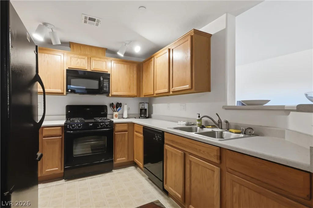 8324 Charleston, Las Vegas, NV 89117