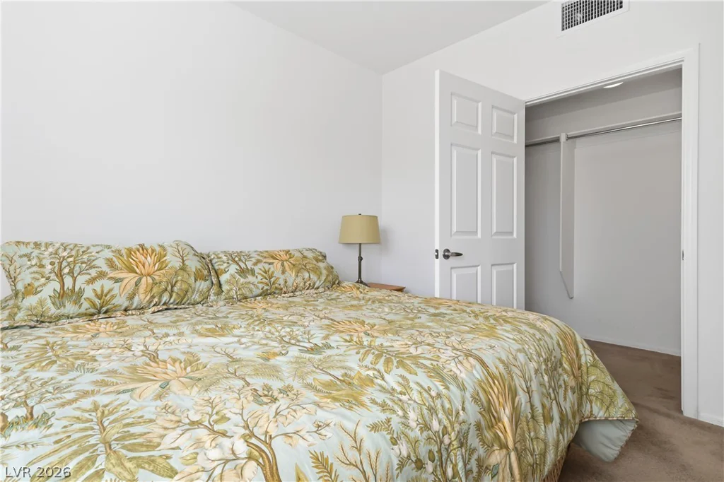 8324 Charleston, Las Vegas, NV 89117