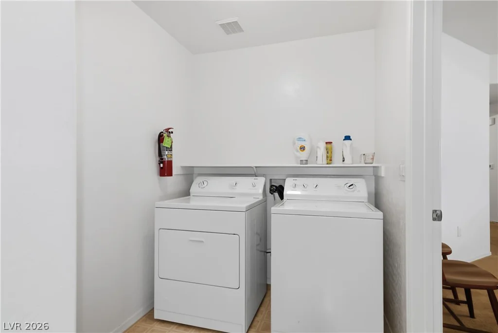 8324 Charleston, Las Vegas, NV 89117