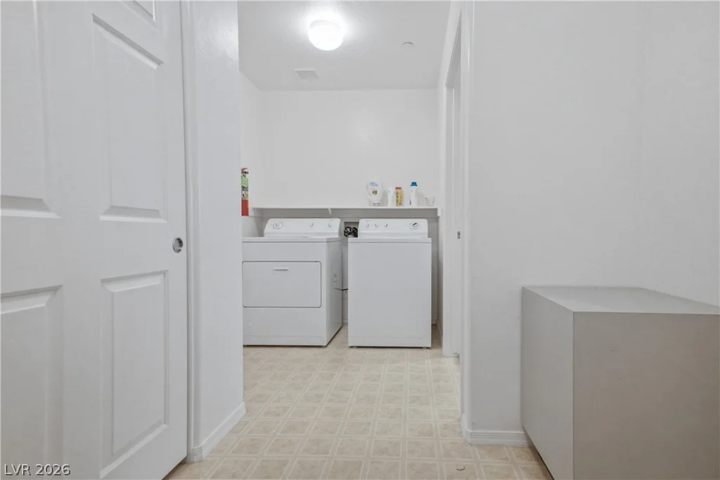 8324 Charleston, Las Vegas, NV 89117
