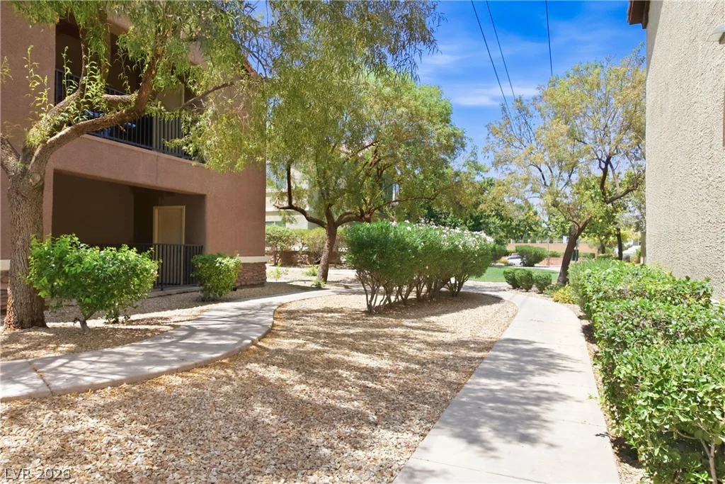 8324 Charleston, Las Vegas, NV 89117