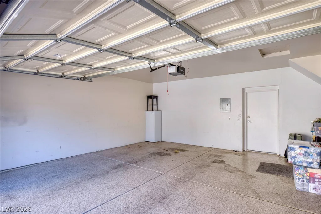 5250 Rainbow, Las Vegas, NV 89118