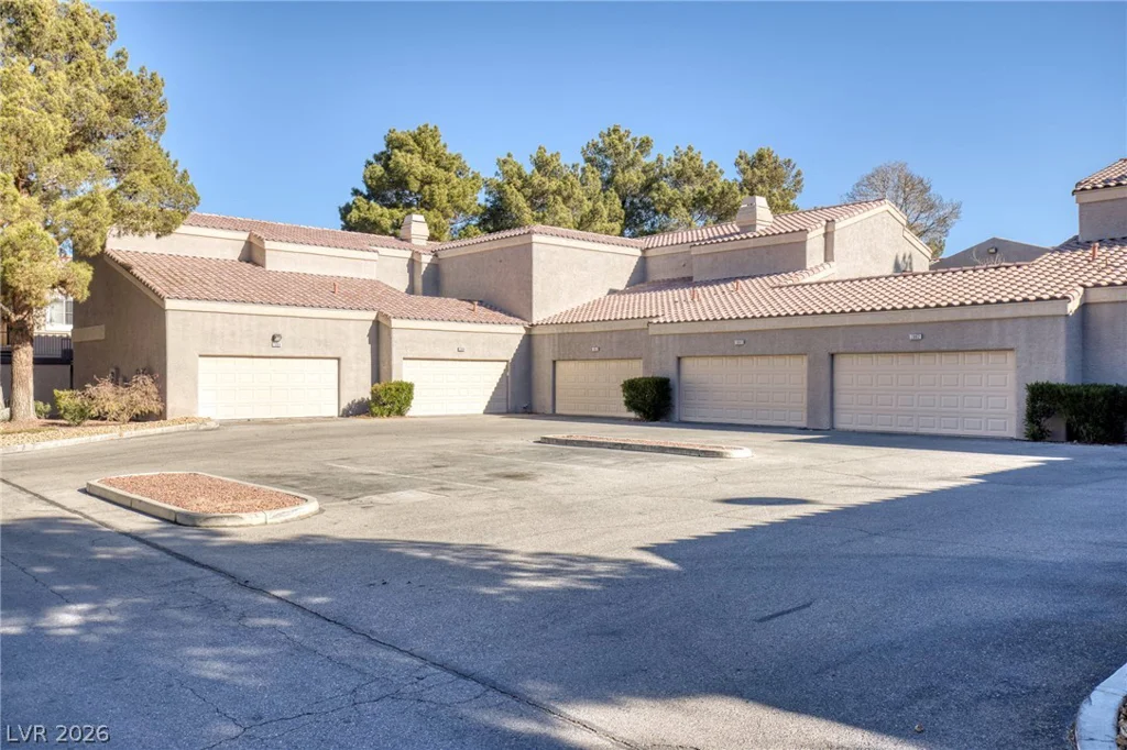 5250 Rainbow, Las Vegas, NV 89118