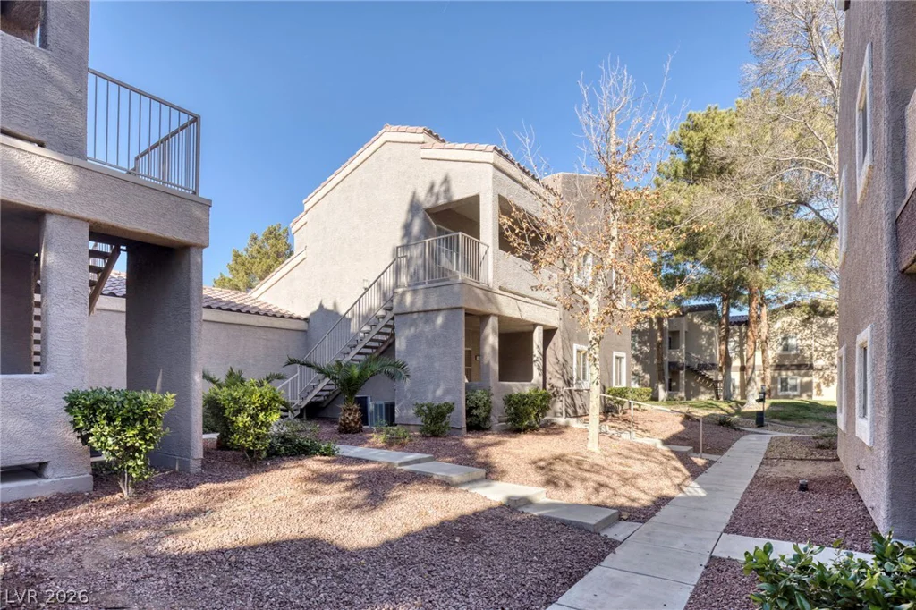 5250 Rainbow, Las Vegas, NV 89118