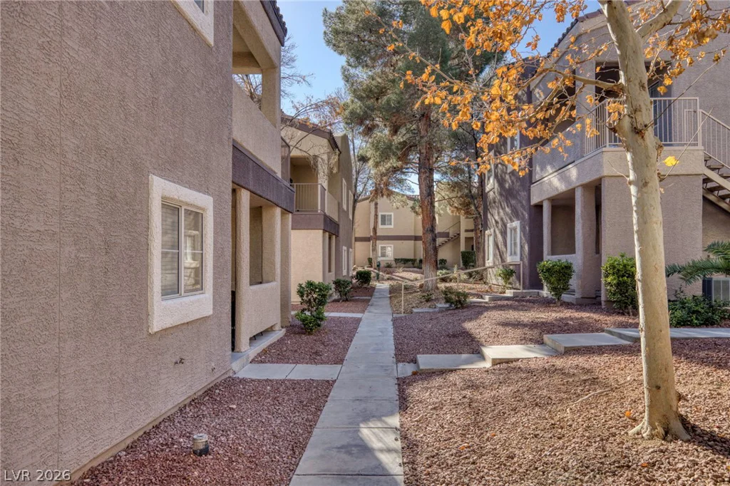 5250 Rainbow, Las Vegas, NV 89118
