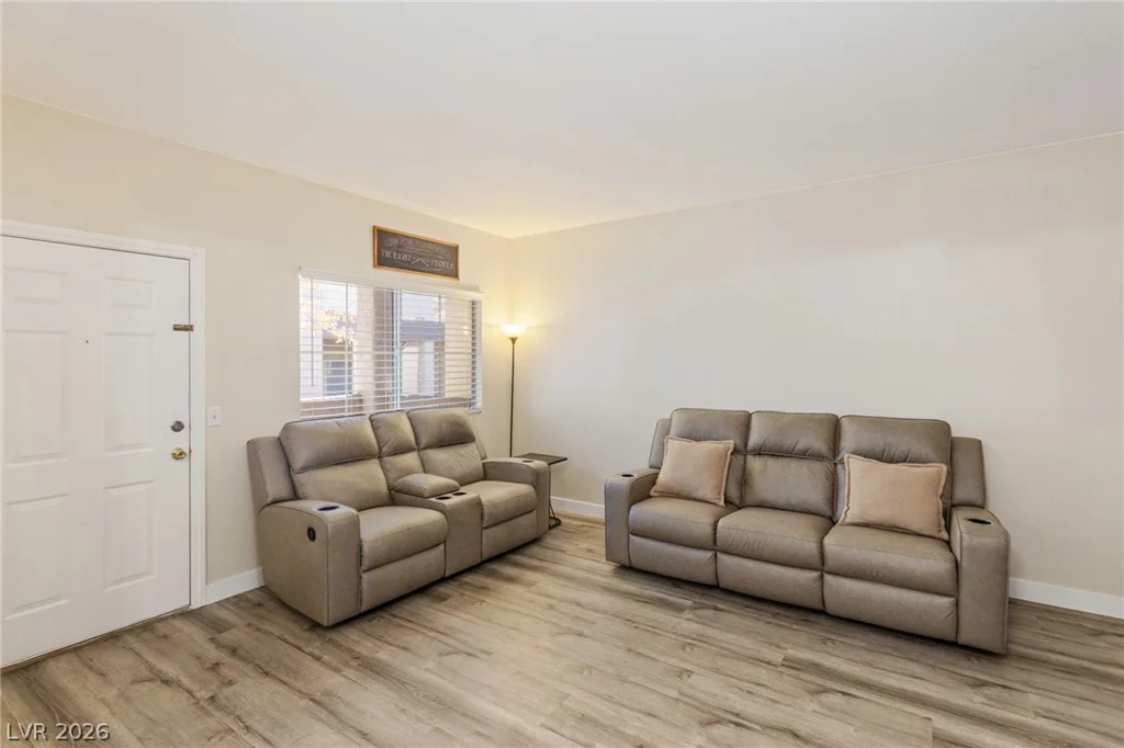 5250 Rainbow, Las Vegas, NV 89118