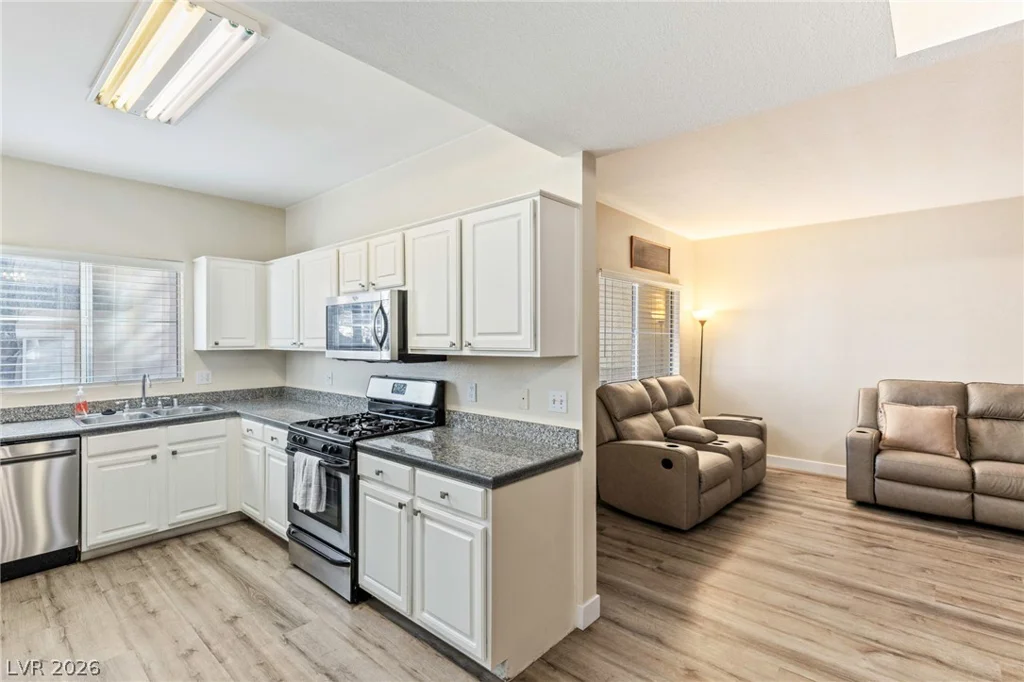 5250 Rainbow, Las Vegas, NV 89118