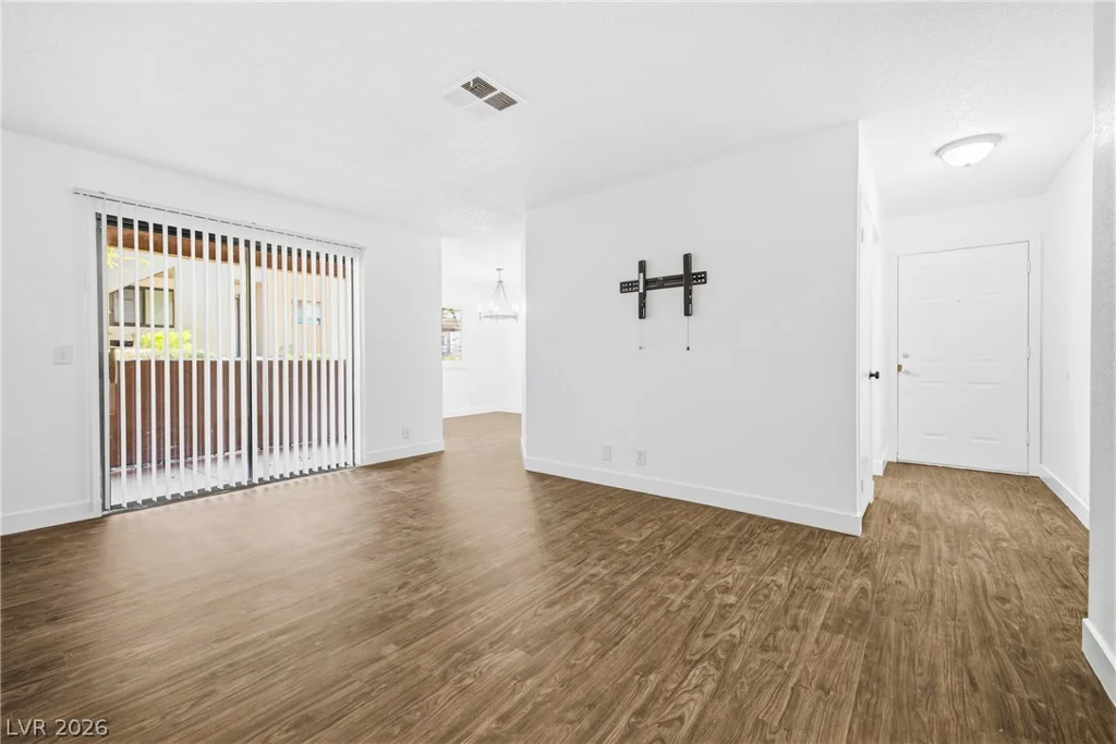 3151 Soaring Gulls, Las Vegas, NV 89128