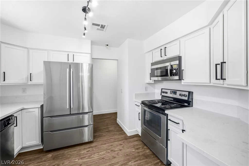 3151 Soaring Gulls, Las Vegas, NV 89128
