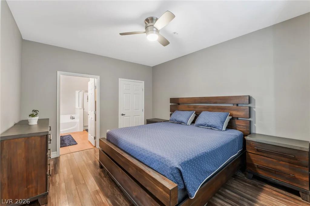 3975 Hualapai, Las Vegas, NV 89129