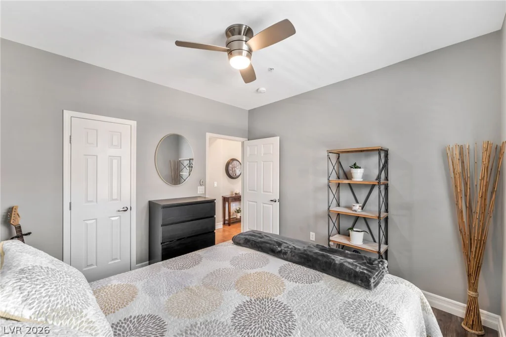 3975 Hualapai, Las Vegas, NV 89129