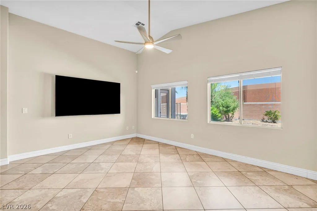 6405 Raptor, North Las Vegas, NV 89084