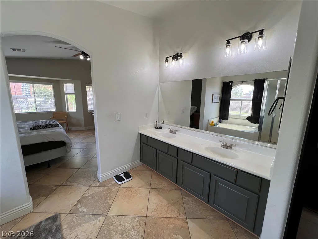 6405 Raptor, North Las Vegas, NV 89084