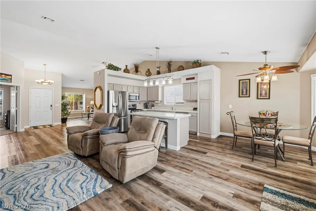 8021 Canyon Wren, Las Vegas, NV 89149
