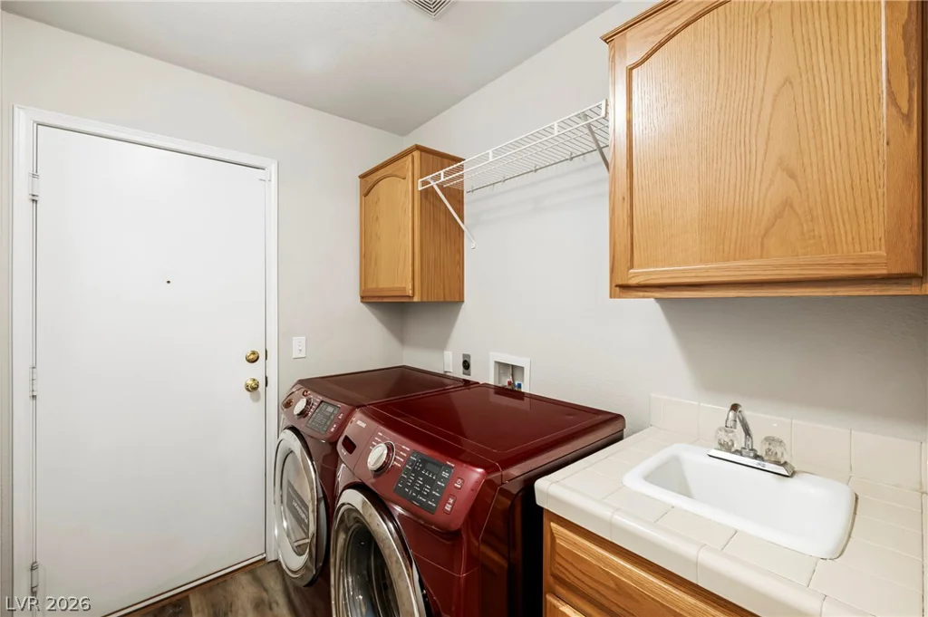 8021 Canyon Wren, Las Vegas, NV 89149
